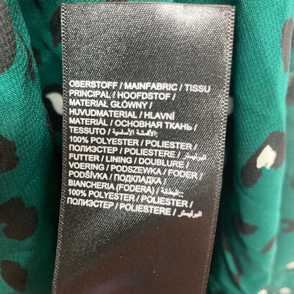 Studio Untold Green Longsleeve Dress Heart Animal Print Tiered Ruffle 24 - Picture 8 of 8